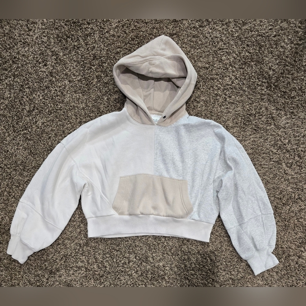 Abercrombie Fitch Hoodie Women M Gray Beige Soft A&F Max Cropped Pullover